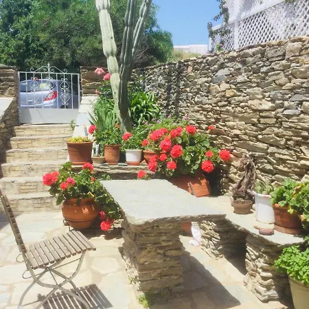 Apartment Victoria's Summerhouse Andros Town