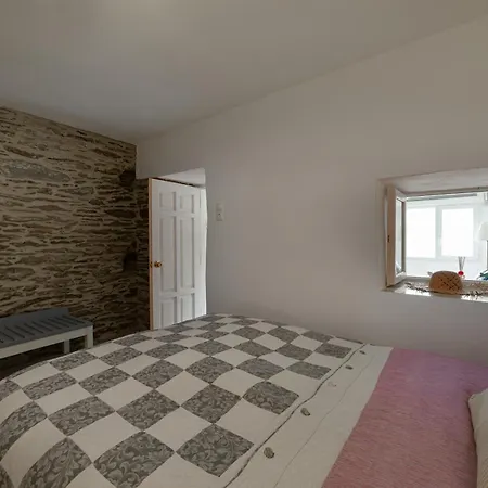 Victoria's Summerhouse Apartment *